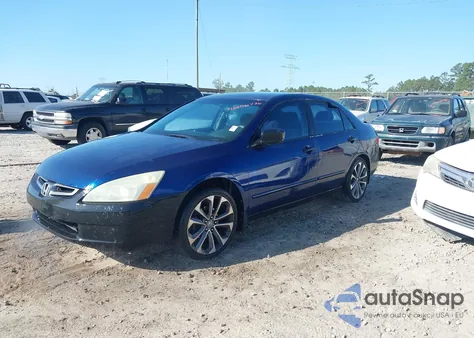 2005 Honda Accord 2.4 Dx z USA, uszkodzony, nr VIN 1HGCM56125A102949